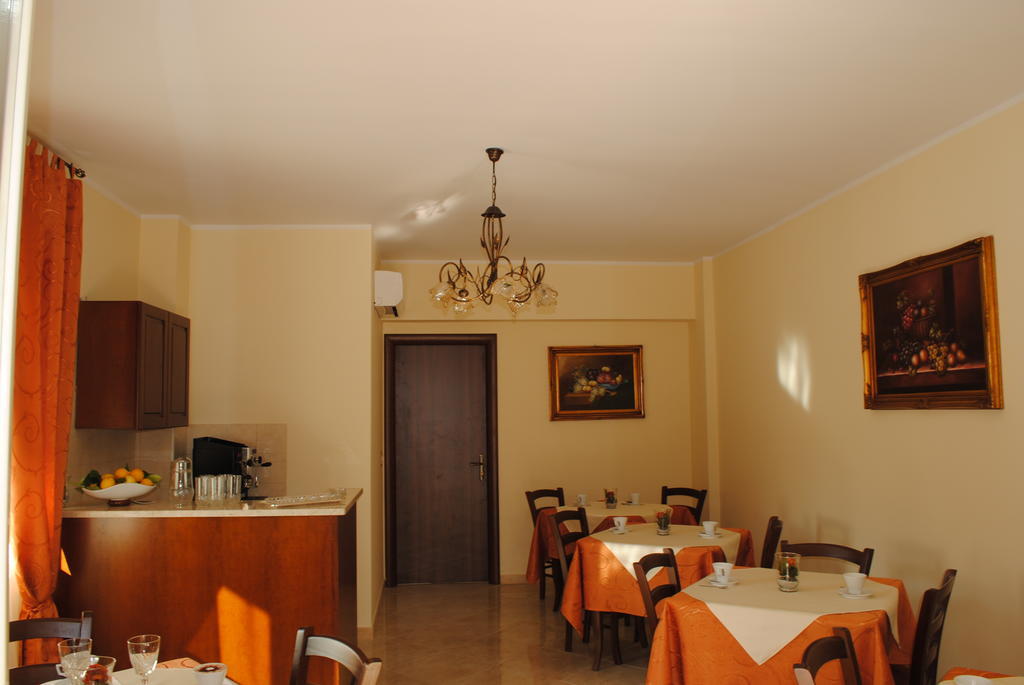 B&B Mareagro Santa Teresa Di Riva Phòng bức ảnh